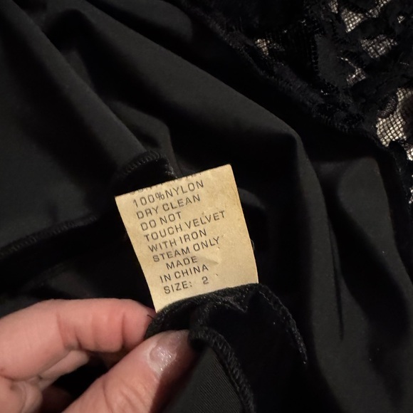 Tadashi Shoji Black Dress Size 2 Beading Velvet Trim 90s Lace Beading Embroidery - Picture 4 of 12